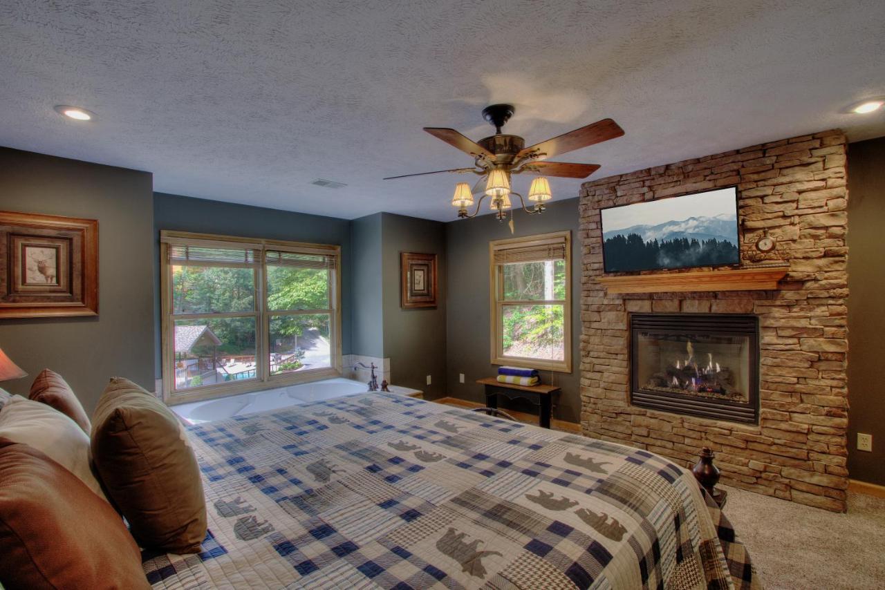 Gorgeous "Country Roads" By Honeybearcabins 4Br 4Ba, Next To Pool, Easy Drive, Main Strip Location! Pigeon Forge Bagian luar foto
