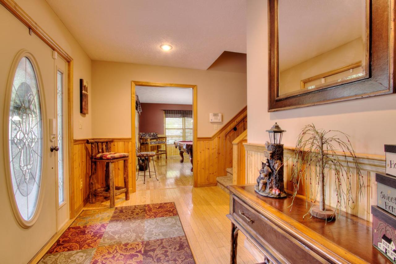 Gorgeous "Country Roads" By Honeybearcabins 4Br 4Ba, Next To Pool, Easy Drive, Main Strip Location! Pigeon Forge Bagian luar foto