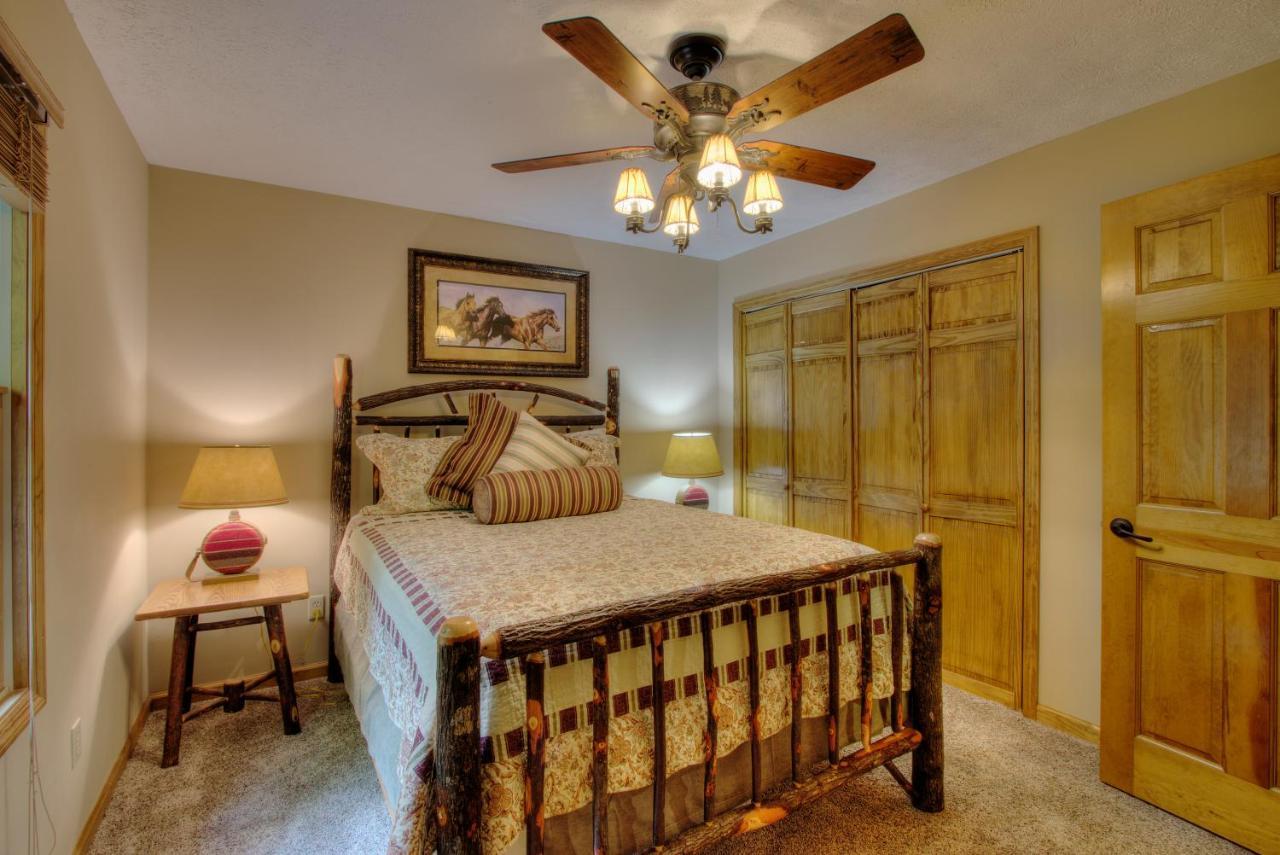 Gorgeous "Country Roads" By Honeybearcabins 4Br 4Ba, Next To Pool, Easy Drive, Main Strip Location! Pigeon Forge Bagian luar foto