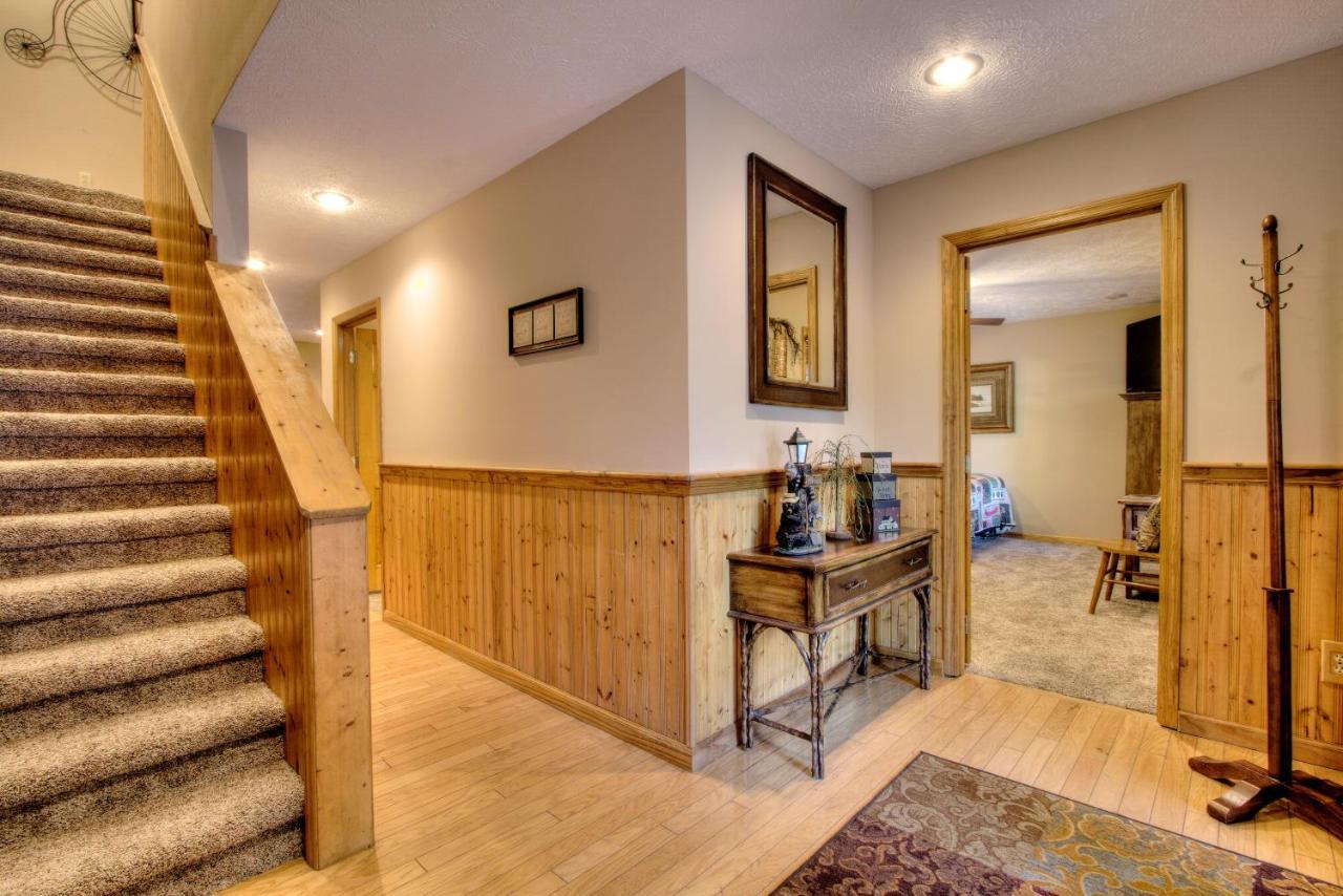 Gorgeous "Country Roads" By Honeybearcabins 4Br 4Ba, Next To Pool, Easy Drive, Main Strip Location! Pigeon Forge Bagian luar foto