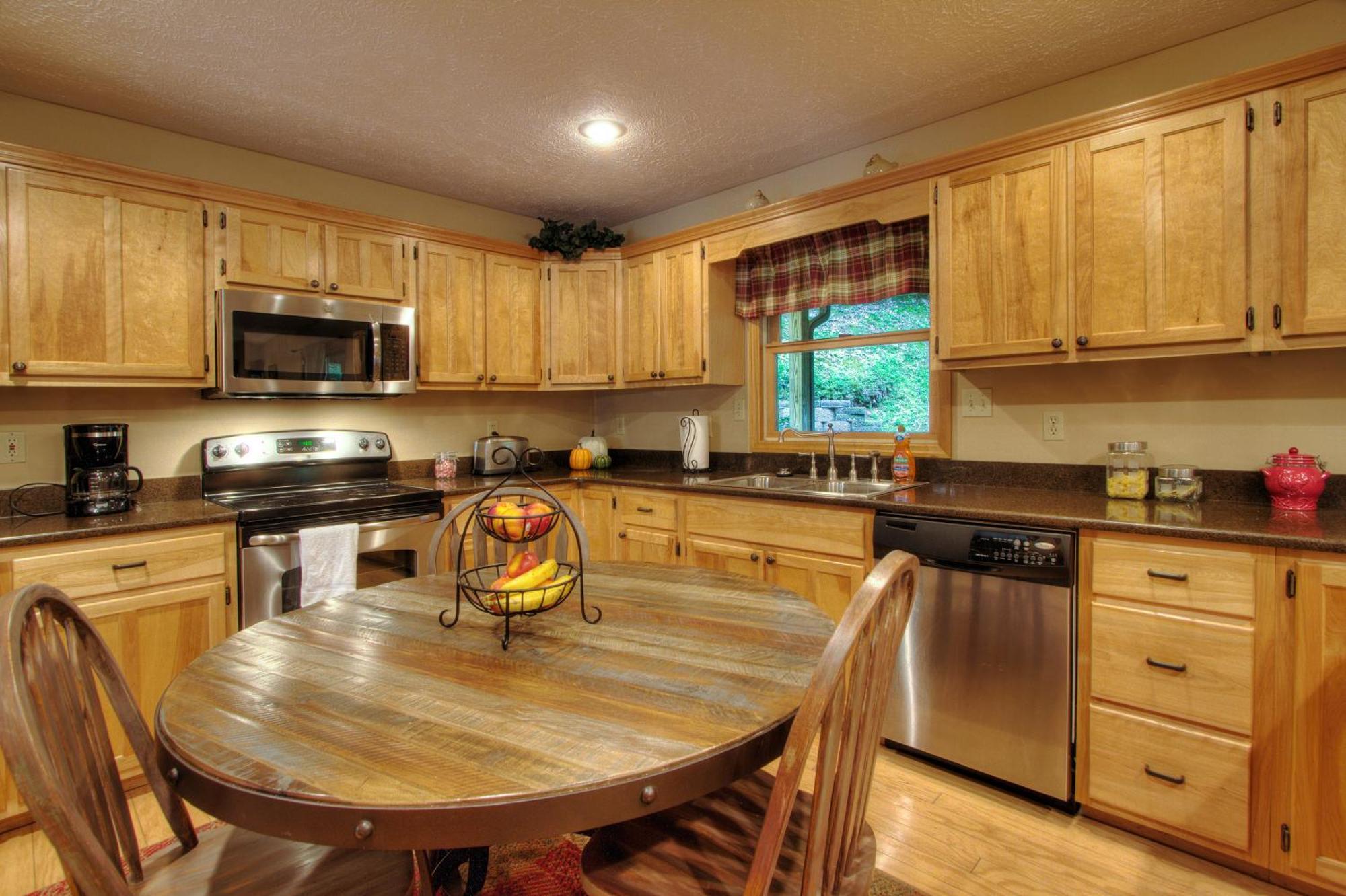 Gorgeous "Country Roads" By Honeybearcabins 4Br 4Ba, Next To Pool, Easy Drive, Main Strip Location! Pigeon Forge Bagian luar foto